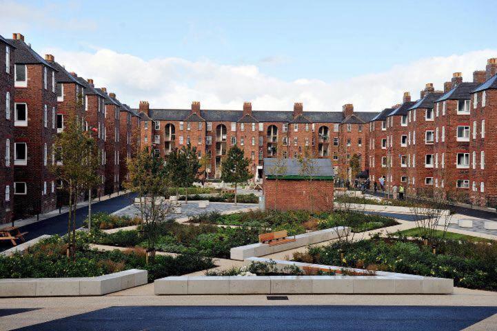 Maritime Apartments Barrow-in-Furness Bagian luar foto